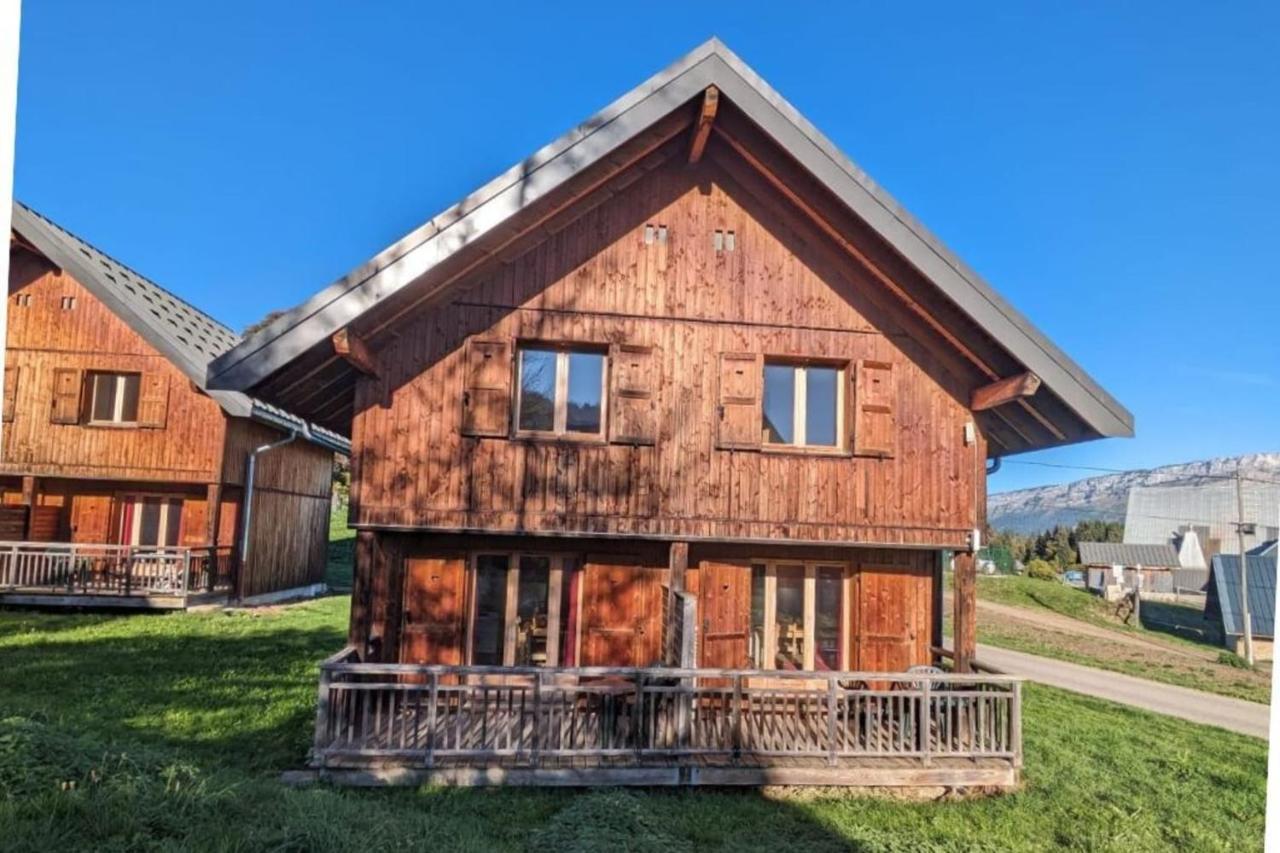 Chalet Moeki Acces Piscine Sauna Les Deserts  Luaran gambar